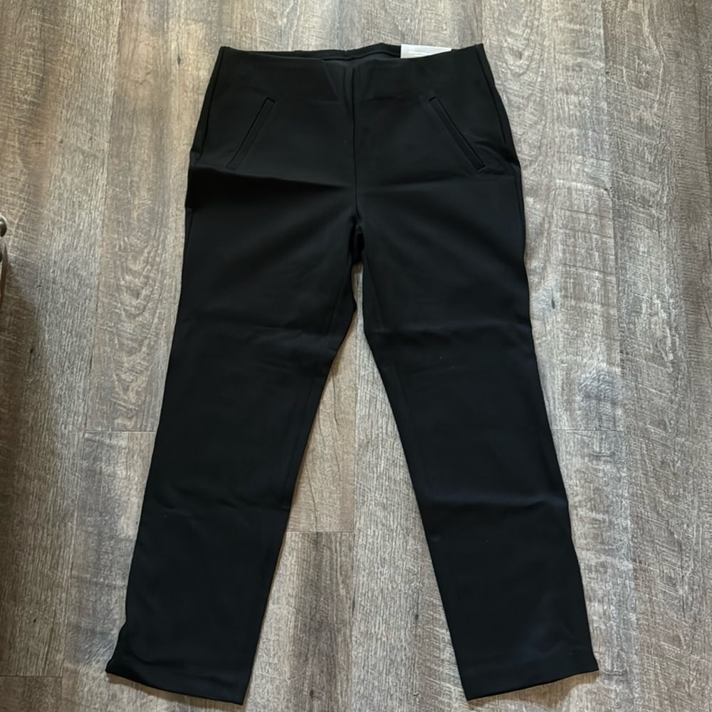 Chicos Women’s Black Ankle Pant